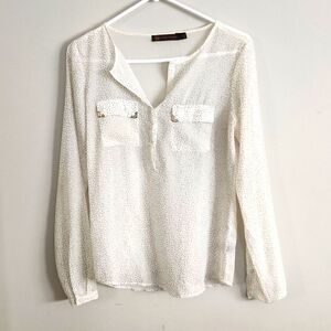 Outback red xs top blouse front pockets good preowned condition